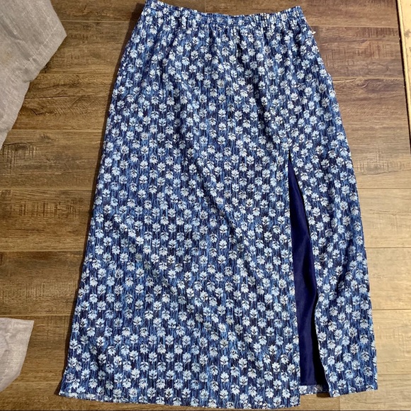 MICHAEL Michael Kors Dresses & Skirts - Michael Kors maxi skirt